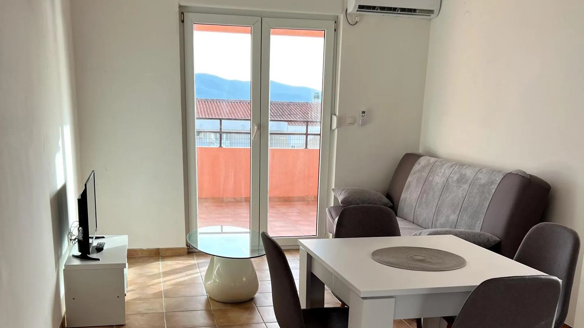 Apartments Dalmatia Sveti Petar  Guest house Sveti Petar (Zadar)